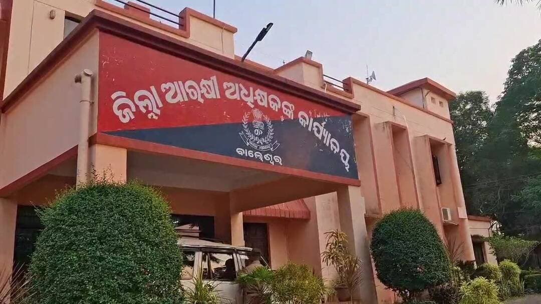 ବାଲେଶ୍ବର ସଦର: ଜଳେଶ୍ଵର ନାବାଳିକା ଦୁଷ୍କର୍ମ ଓ ହତ୍ୟା: ଅଭିଯୁକ୍ତ ଗିରଫ, ଥାନା ଅଧିକାରୀ ବଦଳି