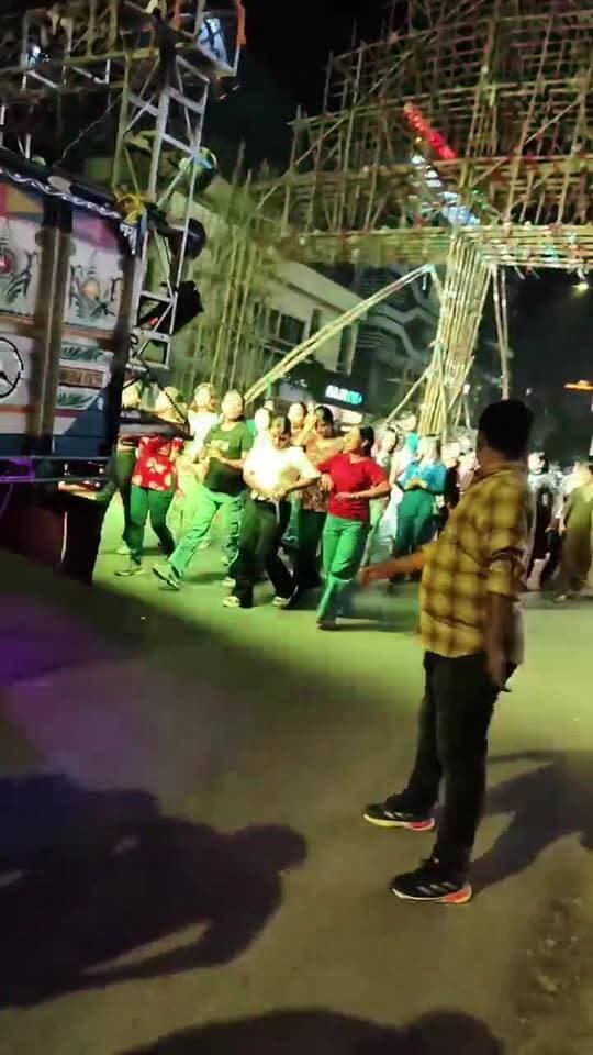 ।।মহাভারতের পৌরাণিক কাহিনিতে সেজে উঠেছে রায়গঞ্জের উদয়পুর বারোয়ারির প্রতিমা নিরঞ্জনের মুহূর্ত সরাসরি তুলে ধরা হল ।।