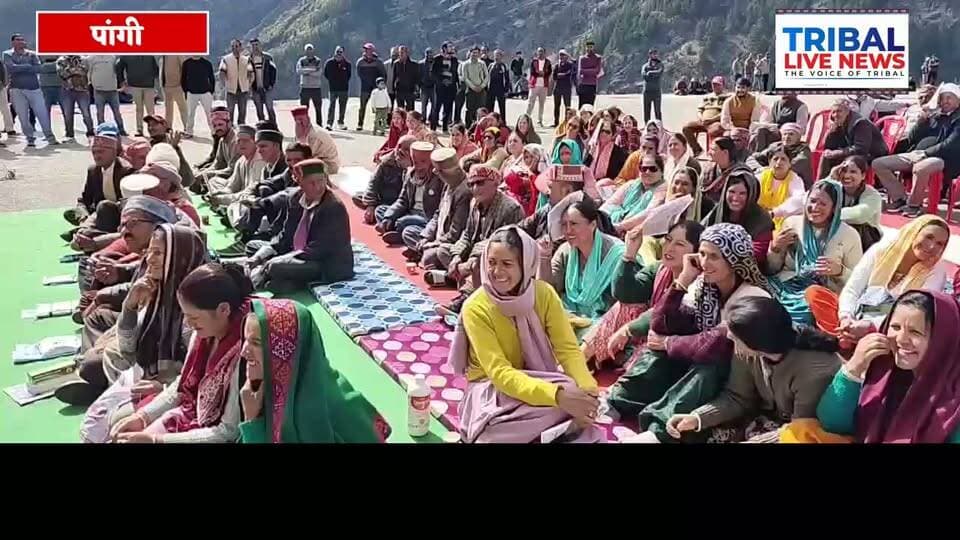काम पूरा, फिर मनरेगा की दिहाड़ी शून्य क्यों? पांगी में मंत्री जगत सिंह नेगी के सामने उठा सवाल। मांगा पूरा रिकॉर्ड, बीडीओ पांगी को दिए निर्देश 👇 सुनिए कैसे लगाई क्लास