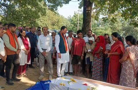 केल्हारी: छत्तीसगढ़ बस हादसे में 6 यात्रियों की मौत, स्वास्थ्य मंत्री ने परिवारों को सहायता दी