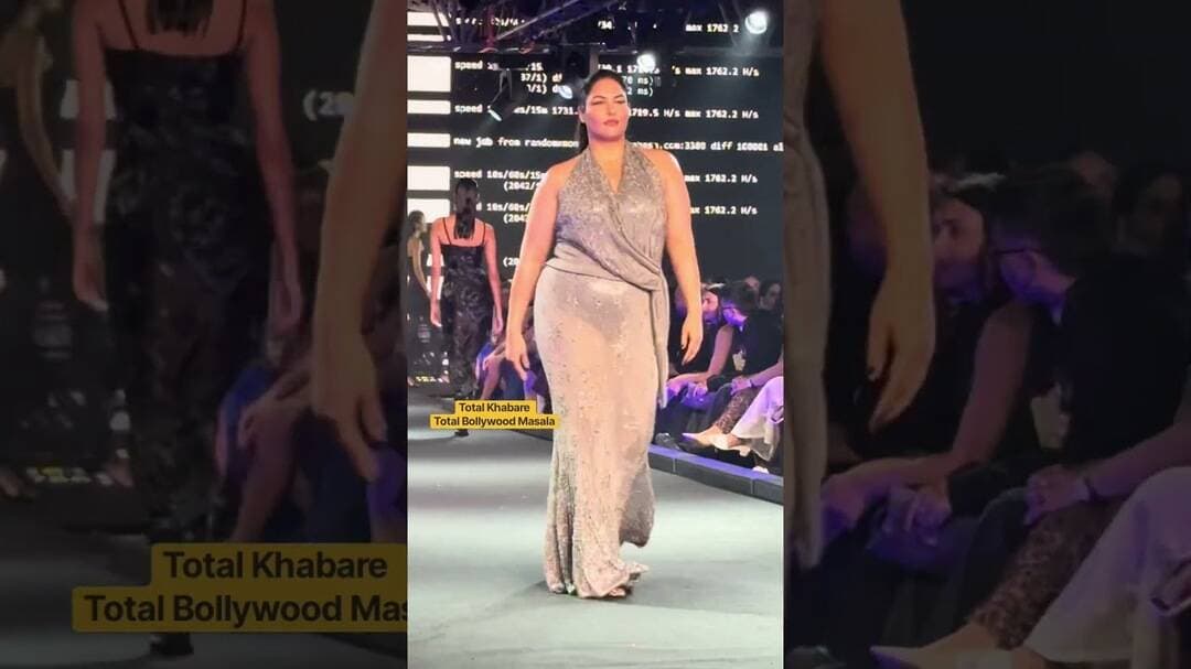 Lakme Fashion Week Models on ramp walk designer Oppo #models #fashiontrends #lakmefashionweek #lfw