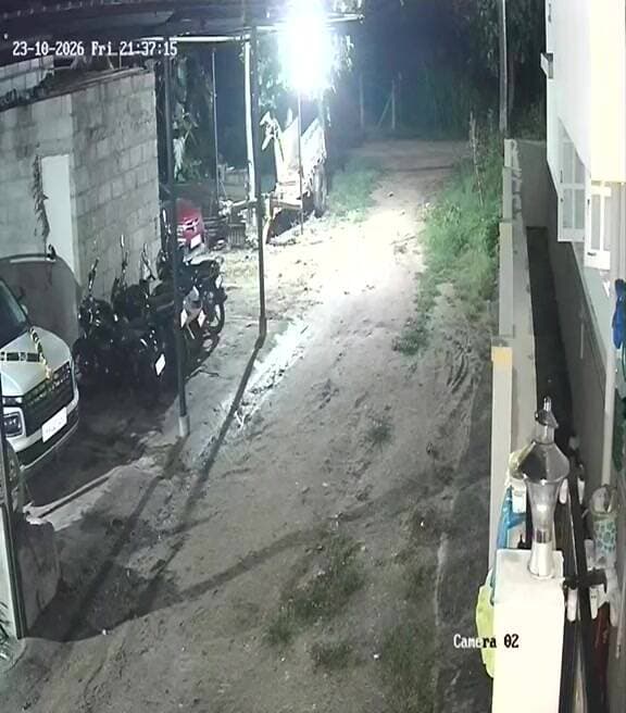 ರಾಮನಗರ: ಬಿಡದಿಯಲ್ಲಿ ನಾಯಿಯನ್ನು ಅಟ್ಟಿಸಿಕೊಂಡು ಬಂದ ಚಿರತೆ, ಸಿಸಿಟಿವಿಯಲ್ಲಿ ದೃಶ್ಯ ಸೆರೆ