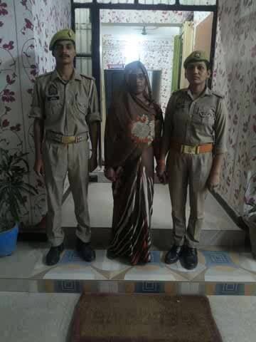 लालगंज: बरदह पुलिस ने 27 लीटर अवैध देशी शराब के साथ महिला को गिरफ्तार किया