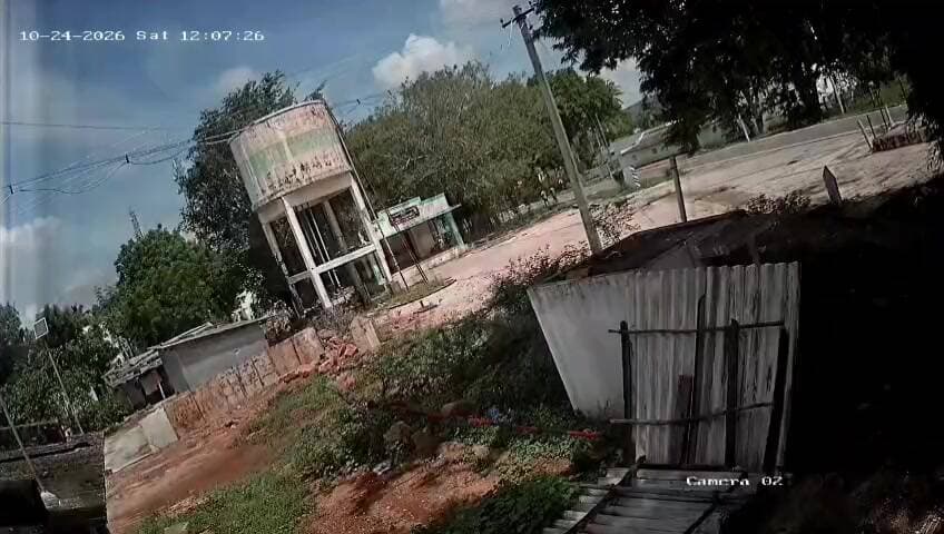 ஒட்டன்சத்திரம்: திண்டுக்கல்: புலியூர்நத்தம் கிராமத்தில் இடிந்து விழுந்த நீர் தேக்கத் தொட்டி - சிசிடிவி வைரல்