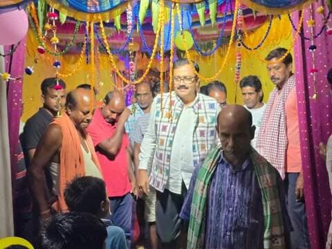 ନୀଳଗିରି: ଜୁକନଣ୍ଡା ଗଜଲକ୍ଷ୍ମୀ ପୂଜା ମଣ୍ଡପରେ ନୀଳଗିରି ବିଧାୟକ ସନ୍ତୋଷ ଖଟୁଆ