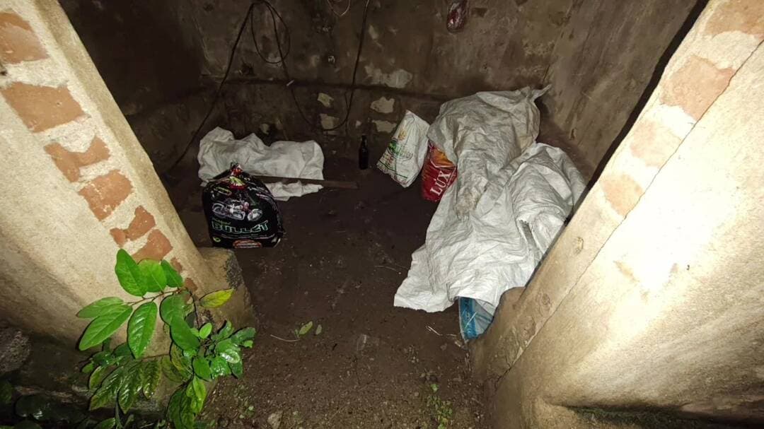 காட்பாடி: வேலூர்: காட்பாடி அருகே 70 கிலோ வெடி பொருட்கள் பறிமுதல் - போலீசார் விசாரணை