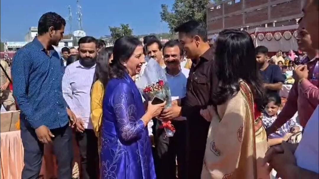 अम्ब: अम्ब में नारी सम्मान और करवा चौथ महोत्सव का आयोजन, महिला सशक्तिकरण के संदेश के साथ