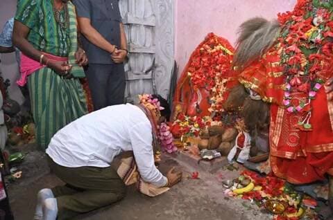 ଝାରସୁଗୁଡା: ବାଗଡ଼ିହି ମାଲିବେଉଁରାରେ ବଏଲ ଯାତ୍ରାରେ ସାମିଲ ହେଲେ ଝାରସୁଗୁଡ଼ା ବିଧାୟକ ଟଙ୍କଧର ତ୍ରିପାଠୀ