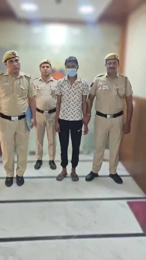 रोहिणी: शाहदरा साइबर पुलिस ने ₹26 लाख के फर्जी लोन ठगी आरोपी को काबू किया