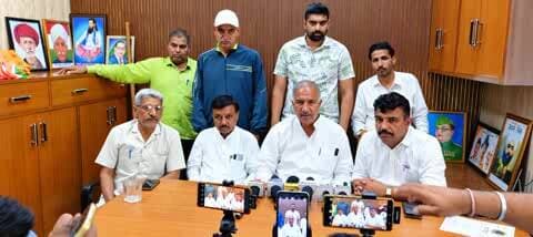 रोहतक: दिल्ली रैली के लिए रोहतक जिला प्रभारी सुखबीर फरमाणा का स्वागत, कांग्रेस कार्यकर्ताओं को दिया निमंत्रण