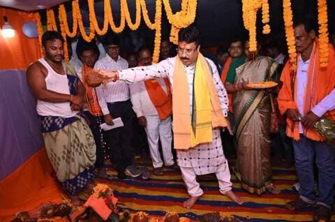 ମୋରଡା: ହାଣ୍ଡିଭଙ୍ଗା ନାଳ ଉପରେ ନିର୍ମାଣ ହେବ ଉଚ୍ଚ ସେତୁ, ଭିତ୍ତିପ୍ରସ୍ତର ସ୍ଥାପନ କଲେ ମନ୍ତ୍ରୀ