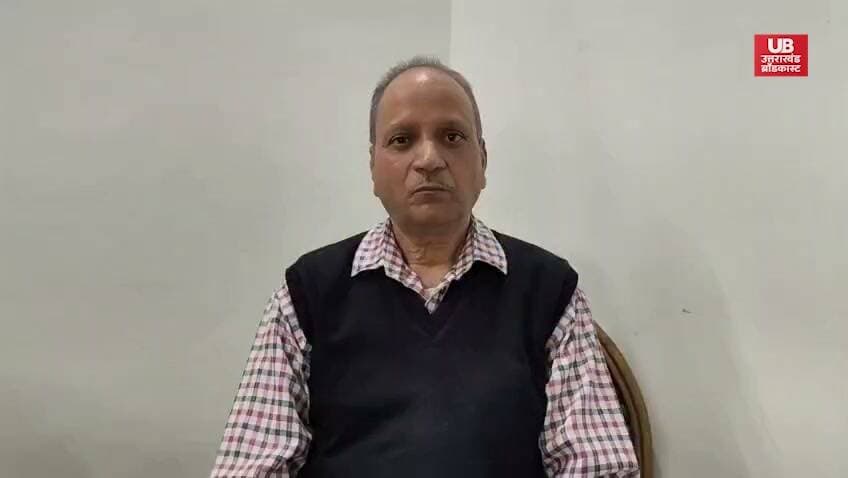 देहरादून के समर वैली स्कूल में छात्राओं से कथित अनुचित व्यवहार के आरोपों के बीच भौतिक विज्ञान के शिक्षक रविंद्र भृगु ने भी अपना पक्ष रखा है।
आखिर इस पूरे मामले पर शिक्षक रविंद्र भृगु ने क्या कहा? सुनिए उनका बयान।
#dehradunnews #UttarakhandNews #Todaysnews #HindiNews #BreakingNews
