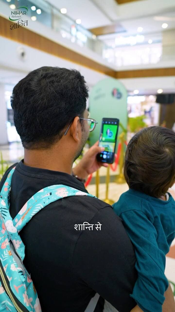 Kyunki har #MazbootFaisla thoda aasaan ho jaata hai, jab saath ho ek bharosemand saheli ka. 💚
Indore ki mahilaayein ek saath aayi apne mann ke sawaal poochhne aur un baaton par charcha karne ke liye, jinke jawaab paana kabhi-kabhi mushkil lagta hai.
Dekhiye Nihar Shanti Amla ki ‘Shanti Se Poocho’ ki ek jhalak.
Ab tum bhi @nihar_naturals_shanti ki digital saheli Shanti Se Pooch sakte ho WhatsApp par 9004002080. Google par ‘Shanti Se Poocho’ search karo ya yahaan visit karo: https://marico.loopclosers.ai/l/jb2cxm
.
.
#ad #ShantiSePoocho #NiharShantiAmla #MazbootFaislonKiSeedhi ShantiSePoochoIndore