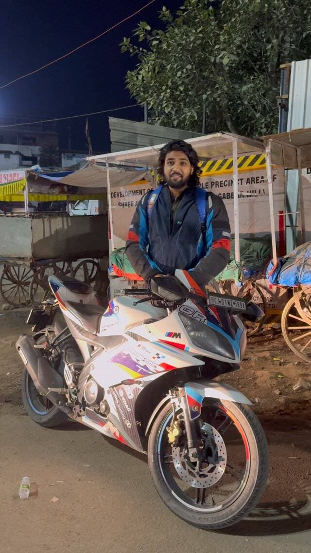 Just reached Ambaji, and Going mount Abu on my Yamaha R15 v2
#ambaji #mountabu #yamahar15 #travel #bikerider
