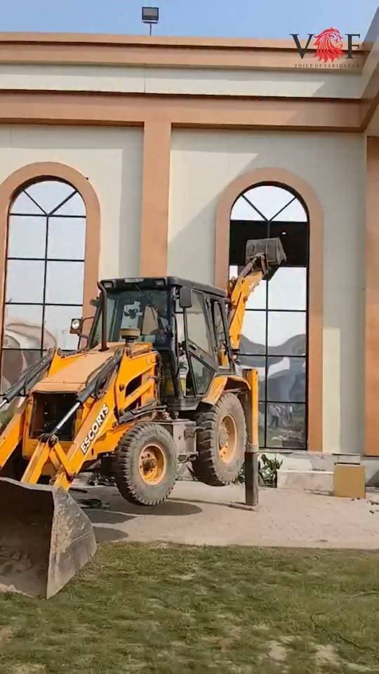 देवांश ग्रीन्स पर चला पीला पंजा...
कैली गांव के पास DTP की कार्यवाही
#Encroachment
#resort
#bulldozer
#voiceoffaridabad
#Voiceoffreedom
