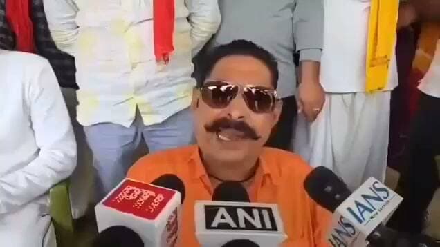 हार गए..तो हार गए..
दुकान से लाए थे क्या..??