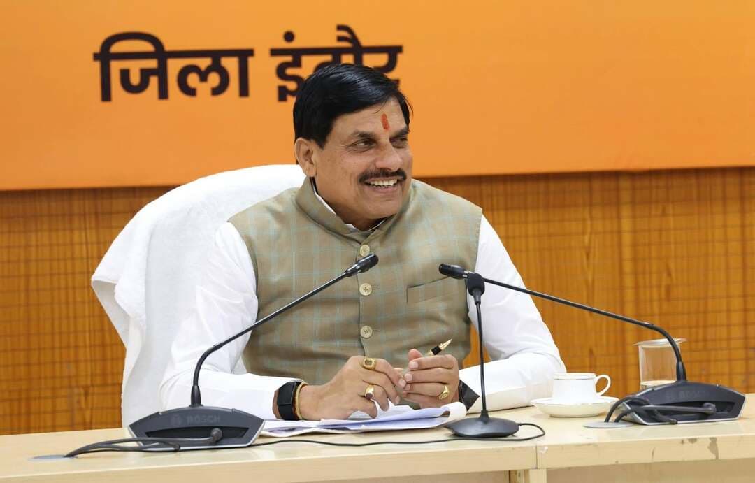 मुख्यमंत्री डॉ. मोहन यादव ने वीसी के माध्यम से कटनी के बलराम कृषि महोत्सव को संबोधित कर कृषि क्षेत्र के विकास और किसानों के कल्याण के प्रति राज्य सरकार की प्रतिबद्धता दोहराई।
#MadhyaPradesh #Agriculture #FarmerWelfare
CM Madhya Pradesh
Jansampark Madhya Pradesh
JDjansampark Indore
Department of Agriculture, Madhya Pradesh