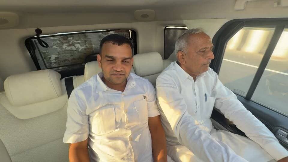 दिल्ली मुंबई एक्सप्रेसवे शानदार सफ़र एक्सप्रेसवे का यात्रा अनुभव बहुत अच्छा रहा और केंद्रीय परिवहन मंत्री नितिन गड़करी जी को भी बधाई जो इतना अच्छा काम कर दिया है आम जनता के लिए Haryana Voice Palwal BJP Uttar Pradesh BJP Haryana BJP Gujarat