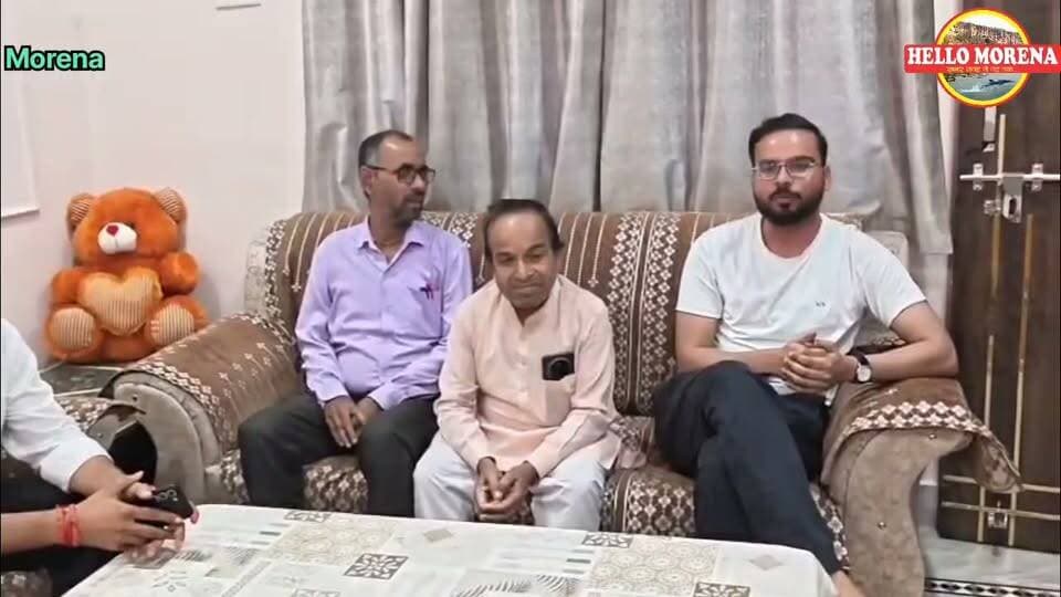 आजीविका चलाने को पढ़ाते थे प्राइवेट स्कूल में, संचालक ने महीनों से वेतन ही नहीं दिया, डेढ़ दर्जन शिक्षक कलेक्टर से मिलेंगे👇