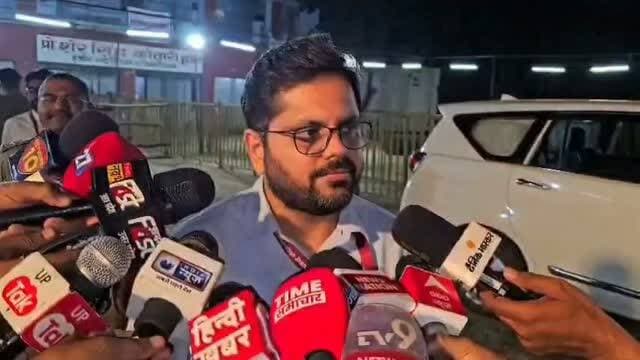 मतगणना स्थल पर शोर की आवाज आने के बाद डीएम ने देर रात कहा कोई शोर नहीं हुआ,, सब कुछ ठीक