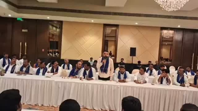 सही जनगणना कराए जाने की मांग को लेकर जातीय जनगणना कराओ संघर्ष समिति के द्वारा हैदराबाद में
आयोजित बैठक में उपस्तिथ होकर *एड विश्वजीत रतौनिया* ने बैठक को संबोधित किया।
#newsimpact
#gwaliornews