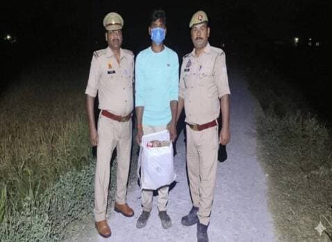 नौतनवा: परसामलिक पुलिस ने 40 टेट्रा पैक अवैध देशी शराब बरामद की