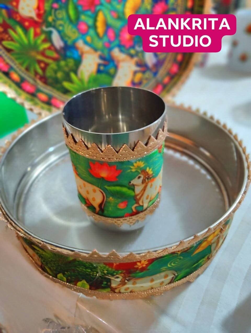 करवा चौथ विशेष, दशहरा प्रदर्शनी में स्टॉल नंबर 6 में ज़रूर पधारें जहाँ आपको यह बेहतरीन प्रोडक्ट उपलब्ध हैं जिसको मात्र 14 साल क़ी बेटी अलंकृता चंदेल ने बनाया है Kullu Times Neerja Chandel