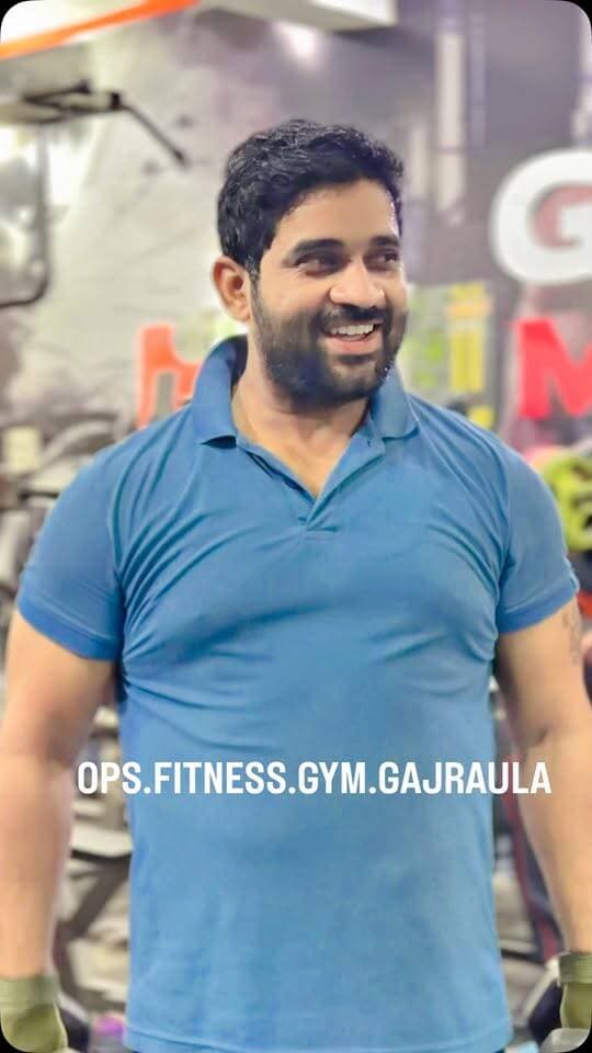 Dil Ke Armaan Aansuon Mein Bah Gaye,,, 🤣🤣🤣🤣❤️❤️❤️❤️❤️😡😡😡😡😡
Reena Jeetu Shalabh Singhal Pradeep Sharma Sanjeev Rather Bhupendra Singh