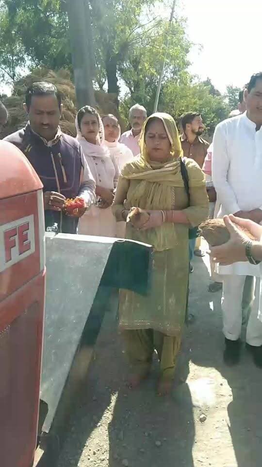 मोहकमपुर नवादा में बड़े हर्षौल्लास के साथ मनाया गया समाजसेवी मदन मोहन शर्मा का जन्म दिन पर पानी का टैंकर जनता के नाम