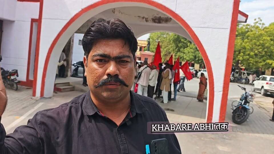 अब्बास अंसारी और शक्ति सिंह को लेकर मुनव्वर अली मुर्गा का बड़ा बयान
#मऊ #AbbasAnsari #ShaktiSingh #MunawwarAliMurga #खबरेंअभीतक #KhabareAbhiTak