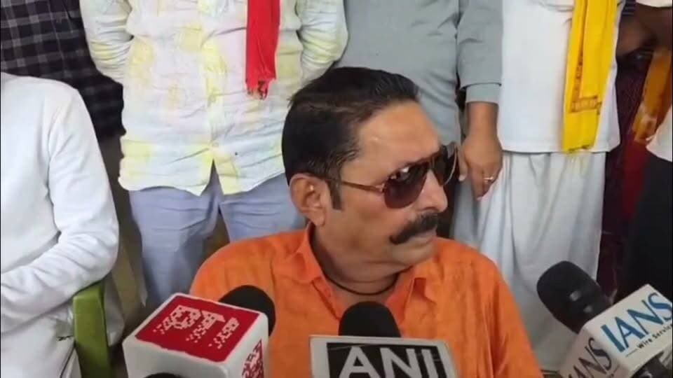 पटना स्नातक चुनाव पर मोकामा विधायक अनंत सिंह का आया बयान,नीरज को नहीं देंगे बधाई. सुनिये...
#Mokama #NirajSingh #AnantSingh