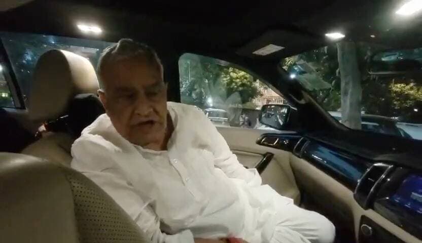 DOIT में 5,000 करोड़ का घोटाला—
दफ्तर से करोड़ों की नकदी और सोने के बिस्कुट —
IAS अधिकारी के खिलाफ करवाई कब…???