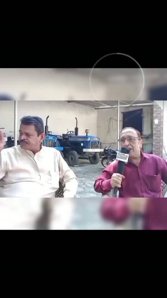 करवा चौथ पर पूर्व विधायक अर्जुन सिंह का पुराना वीडियो वायरल!
🪔 करवा चौथ की बधाई देने का अपना अलग अंदाज, सोशल मीडिया पर फिर चर्चा में आया पूर्व विधायक अर्जुन सिंह का पुराना वीडियो।
❤️ करवा चौथ की सभी माताओं-बहनों को हार्दिक शुभकामनाएं।
#KarwaChauth #ArjunSingh #ViralVideo #HaryanaPolitics #राष्ट्रीयकदम