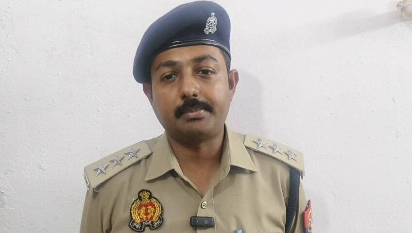 देवरिया
➡️पुलिस कस्टडी में युवक को पड़ा मिर्गी का दौरा
➡️मिर्गी का दौरा पड़ने से जीभ कटी, गोरखपुर रेफर
➡️नौकरी के नाम पर रुपये लेने का लगा था आरोप
➡️खामपार थाने में पूछताछ के लिए लाई थी पुलिस
➡️कस्टडी में मिर्गी आने से जीभ कटी, इलाज जारी
➡️इरफान पर नौकरी के नाम पर रुपये लेने का आरोप
#Deoria #UPPolice