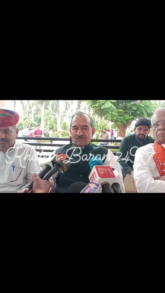 बारां में भाजपा प्रदेश अध्यक्ष मदनलाल राठौड़ ने कांग्रेस प्रदेश अध्यक्ष गोविंद सिंह डोटासरा पर लगाये आरोप,
उनके समय, उनके मन्त्री साथी, घर-घर नल, घर-घर जल में गिरफ्तार हुए थे जेल में बंद हुए थे उनके अधिकारी आज भी जेल में बंद है जो उनके समय में अधिकारी थे....
सहित लगाये कई आरोप.. सूनिए।।
#भाजापा #बारांभाजपा #भाजपाप्रदेशअध्यक्ष #कांग्रेसप्रदेशअध्यक्ष