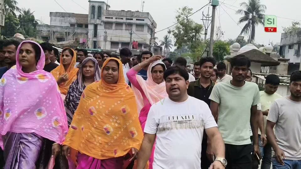 নাবালকের হাতেই ম্যাজিক খয়নামারি গ্রাম পঞ্চায়েতে প্রধান গঠনে