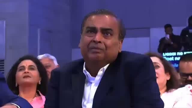 A moment filled with pride, emotions and legacy! ❤️✨ Mukesh Ambani gets emotional as his children, Akash and Isha Ambani, step into the spotlight during Jio’s historic IPO journey — marking a powerful new chapter for the Ambani family and the future of India’s digital giant. 🚀🇮🇳