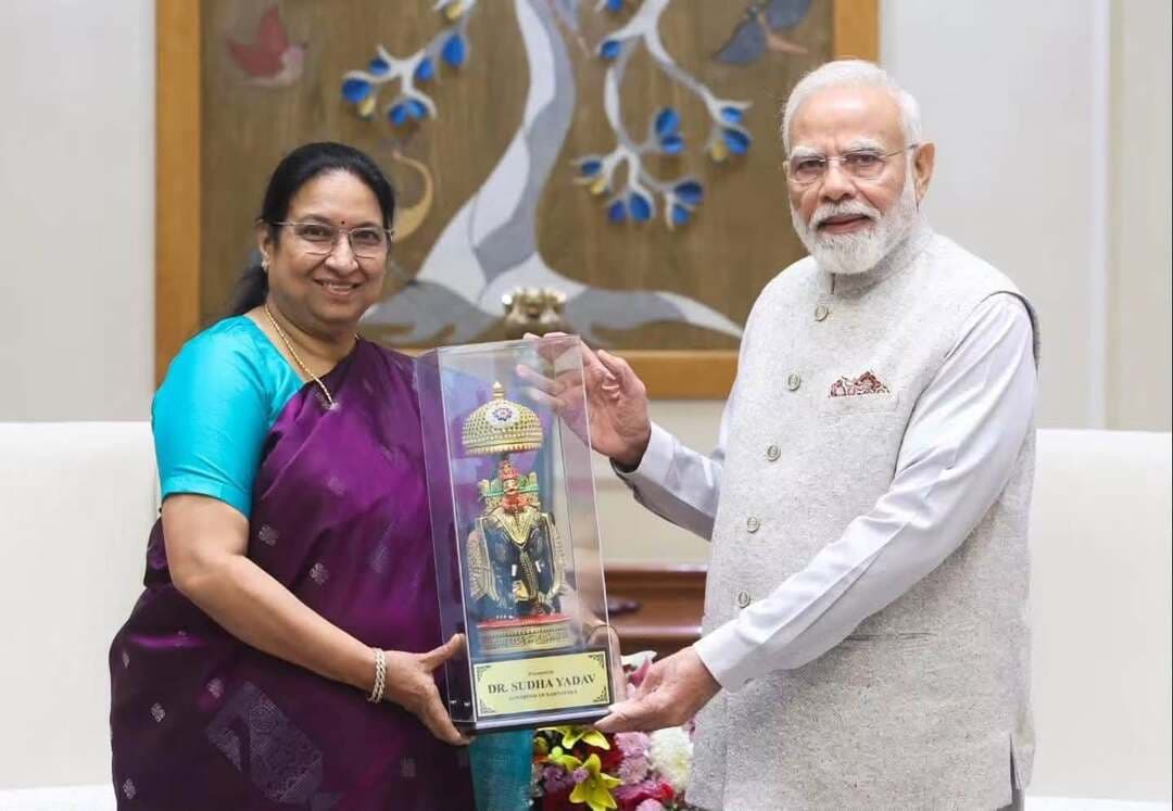 प्रधानमंत्री नरेंद्र मोदी से कर्नाटक की राज्यपाल सुधा यादव ने की मुलाकात