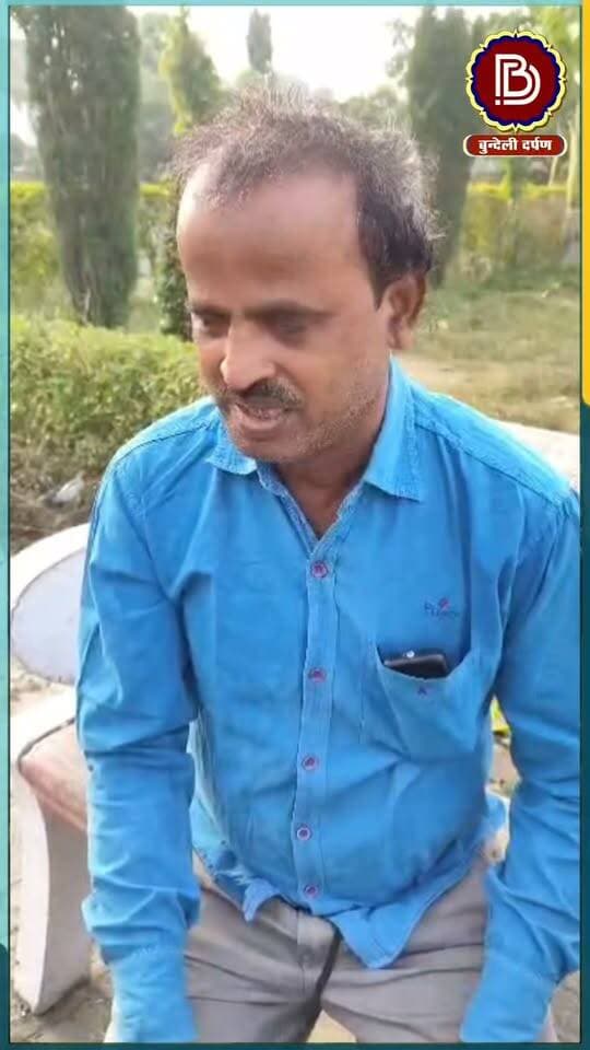 पुजने पति देव भगवान, करवा चौथ पर जाने माने ढोलक वादक सुरेश खरे "सारंग" का बुंदेली हास्य गीत