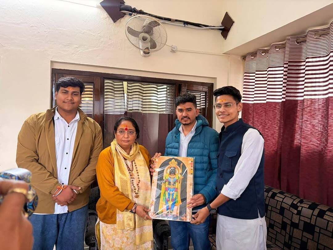श्रीनगर पहुंचने पर विधानसभा अध्यक्ष ने गढ़वाल विश्वविद्यालय के छात्रसंघ...see more