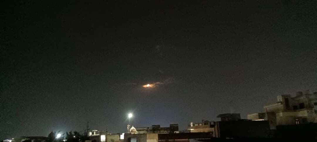 डीडवाना में दिखा करवा चौथ का चांद
फिर बादलों में वापस हो गया गुम