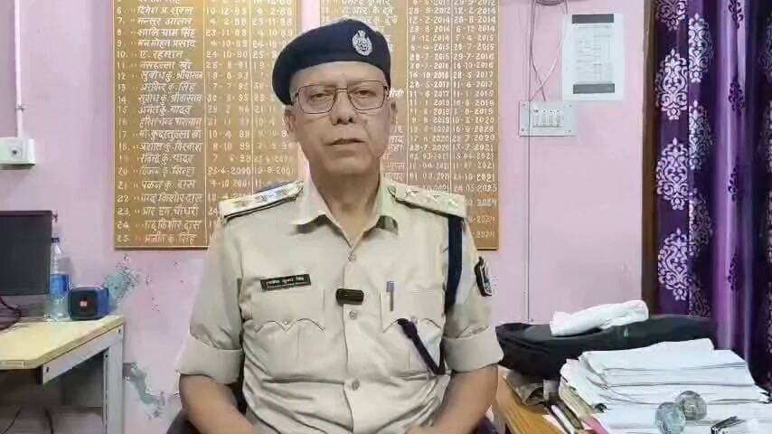 कोईलवर थाना और उत्पाद विभाग की टीम पटना के संयुक्त छापेमारी में ट्रक में लदे भारी मात्रा में शराब के साथ तस्कर गिरफ्तार