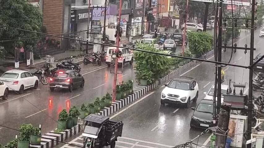 देहरादून: उत्तराखंड में बारिश से 1 की मौत, 1 गंभीर, 5 जिलों में ऑरेंज अलर्ट