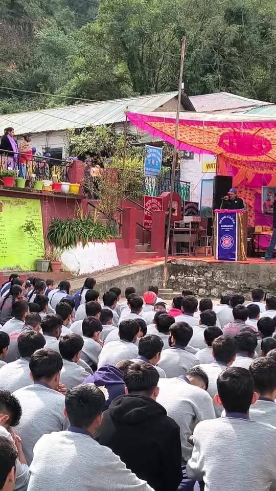 पीएम-श्री राजकीय उत्कृष्ट वरिष्ठ माध्यमिक विद्यालय, कंडाघाट में NSS के 7 दिवसीय आवासीय विशेष शिविर का समापन समारोह आयोजित। मुख्य अतिथि समाजसेवी कमल कश्यप ने की शिरकत। 🇮🇳
#Kandaghat #Solan #NSS #NSSCamp #KamalKashyap