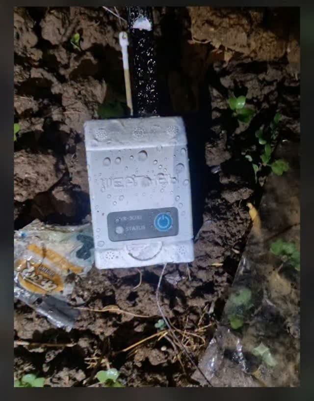 ब्रेकिंग
हजारीबाग बड़कागांव के सिकरी में आसमान से गिरा मौसम मापक उपकरण, ग्रामीणों में मची हलचल, फटा पैराशूट भी बरामद, मौके पर पहुची पुलिस ने सामान कब्जे में लिया ।