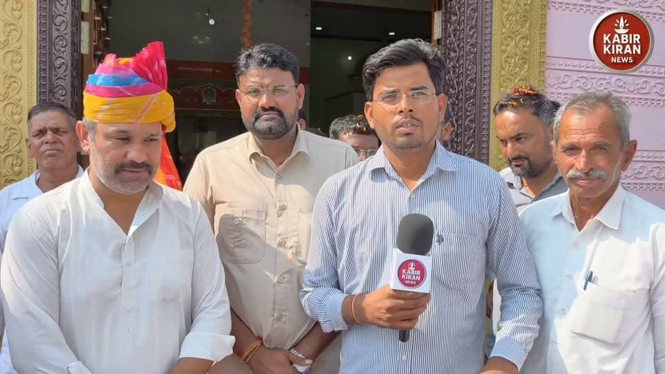 घोड़ी पर बैठा कर अभिषेक मटोरिया का किया स्वागत।
Abhishek Matoria #NoharMLA