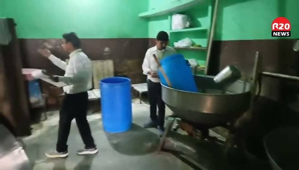 संभल में खाद सुरक्षा विभाग की आगामी त्यौहारों को लेकर लगातार छापेमारी जारी है