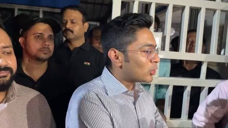 সাংবাদিকদের মুখোমুখি অভিষেক বন্দ্যোপাধ্যায়