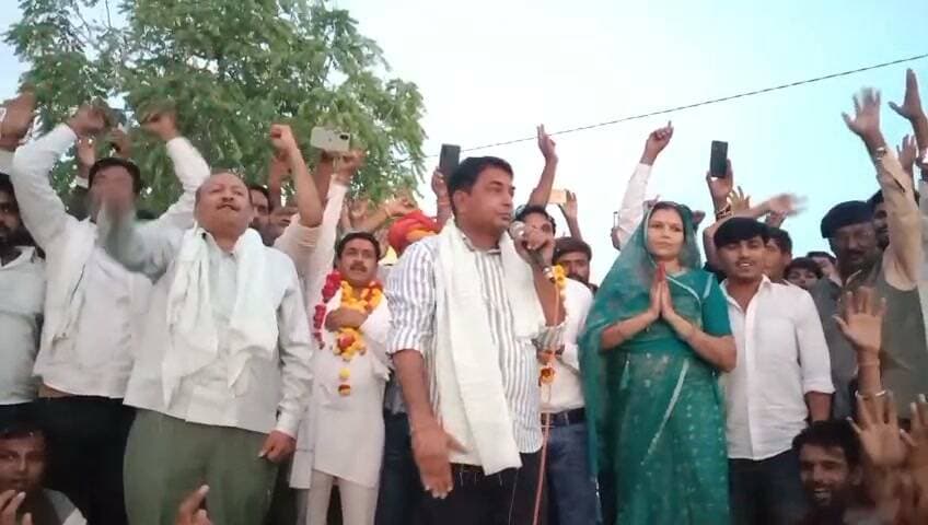 रघुकुल रीत सदा चली आई...!!
प्राण जाए पर वचन न जाए...!!
रामगढ़ में भगत सिंह सेना सुप्रीमो नरेश मीणा क्यों बोले यह ।। सूनिए....!
#नरेशमीणा #भगतसिंहसेना #बारां #रामगढ़