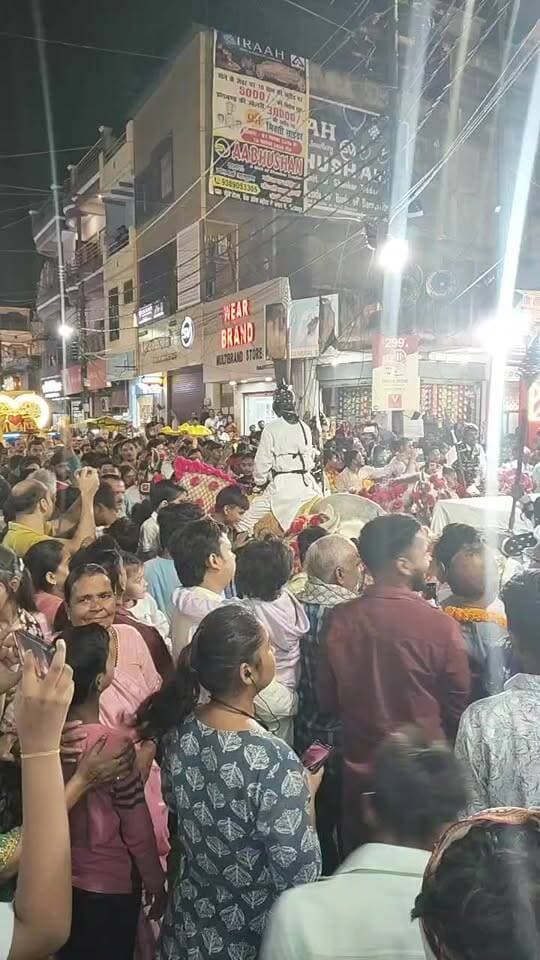 मिर्जापुर चौबे टोला राजगद्दी के पास राम और भरत का भावुक मिलन, गूंजे जय श्री राम के नारे - पंचमी के भरत मिलाप की हुई भव्य शुरुआत - देखें LIVE
#RamBharatMilan #BharatMilapLive #ChoubeTola #Mirzapur #TodayMirzapur